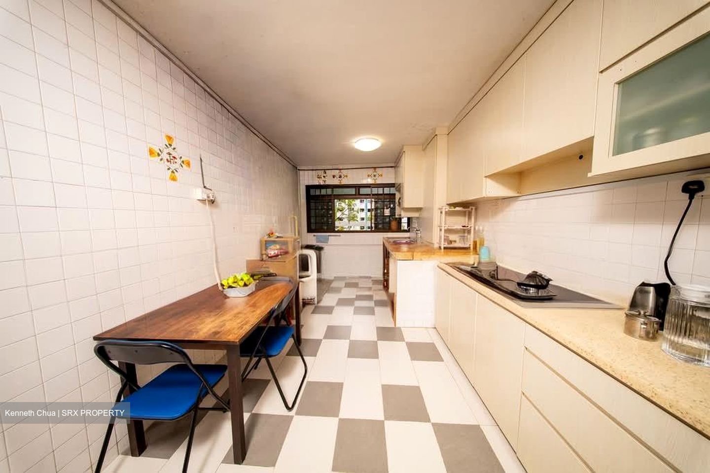 Blk 303 Hong Kah East Garden (Jurong East), HDB 3 Rooms #597196941